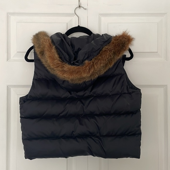 Y2K Cropped Faux Fur Gap Vest - Picture 3 of 6